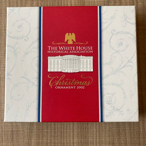 2002 White House Historical Association Christmas Tree Ornament - Picture 2 of 8